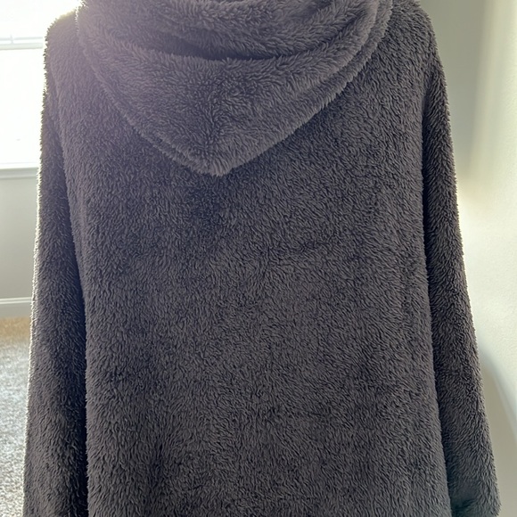 Teddy Bear Robe.  XXL - Picture 4 of 6